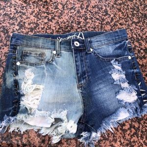 Half BLEACHED studded shorts